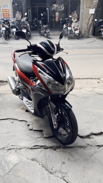 Honda Air Blade Đỏ đen. Mua bán Xe máy tại Quận Nam Từ Liêm Hà Nội được đăng bởi Thúy An hình 1
