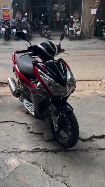 Honda Air Blade Đỏ đen. Mua bán Xe máy tại Quận Nam Từ Liêm Hà Nội được đăng bởi Thúy An hình 1