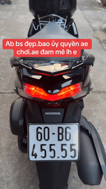 Honda Air Blade 125 Đen 100000 km. Mua bán Xe máy tại Thành phố Biên Hòa Đồng Nai được đăng bởi Cua hàng xe máy khánh den hình 1