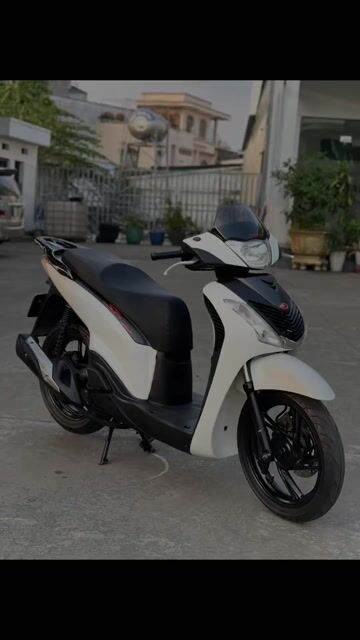 👉Honda SH 2017 lên Ý 2012-ĐẸP95%🔷Có Góp Ođ/Nợ xấu🔷. Mua bán Xe máy tại Quận Bình Tân Tp Hồ Chí Minh được đăng bởi BÙI TIẾN DŨNG hình 1