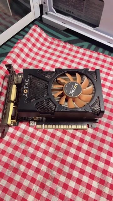 Card đồ họa ZOTAC Đen. Mua bán Linh kiện (RAM, Card...) tại Thành phố Đà Lạt Lâm Đồng được đăng bởi phong nguyễn  hình 1