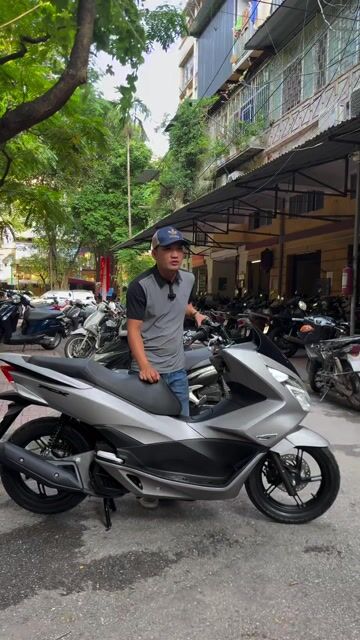 Pcx đèn led Bạc Nhám cực đẹp biển yêu 29E. Mua bán Xe máy tại Quận Ba Đình Hà Nội được đăng bởi Xe Máy Nam Thi hình 1