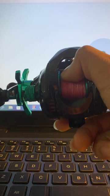 Máy câu cá  Đen, Xanh ngọc. Mua bán Đồ thể thao, Dã ngoại tại Huyện Việt Yên Bắc Giang được đăng bởi Đức Thuậnn hình 1