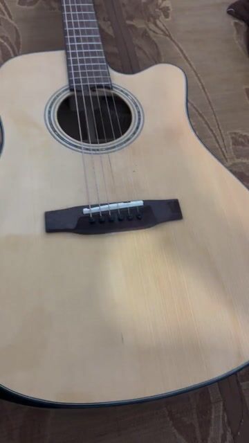 cần bán Đàn guitar. Mua bán Nhạc cụ tại Quận Bắc Từ Liêm Hà Nội được đăng bởi Phạm Ngọc Anh hình 1