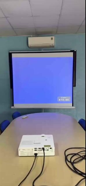 Máy chiếu Panasonic Không dây. Mua bán Đồ dùng văn phòng tại Thành phố Vũng Tàu Bà Rịa - Vũng Tàu được đăng bởi MÁY CHIẾU VŨNG TÀU hình 1