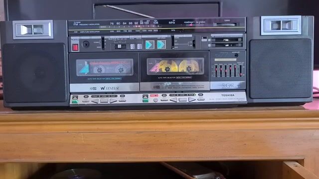 Đài cassette Toshiba RT-SX77 Đen. Mua bán Tivi, Âm thanh tại Thành phố Trà Vinh Trà Vinh được đăng bởi Tâm hình 1