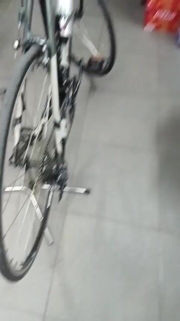 Xe đạp đua Cannondale Xám Mới. Mua bán Xe đạp tại Quận 10 Tp Hồ Chí Minh được đăng bởi Trung Kiên hình 1