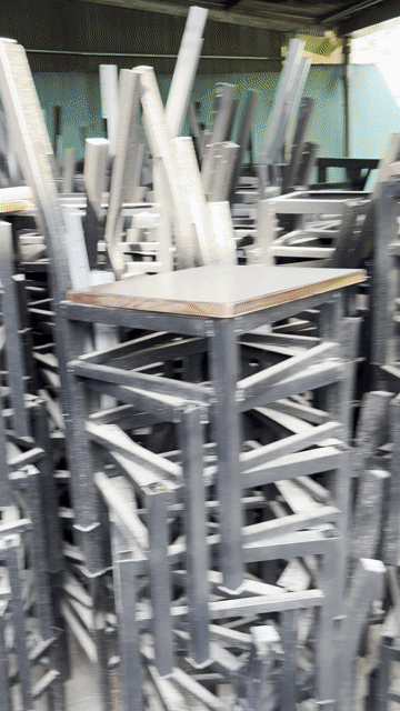 Bàn Ghế Chân Sắt Mặt Gỗ Thông Nhập,Gỗ Cao Su. Mua bán Bàn ghế tại Huyện Hóc Môn Tp Hồ Chí Minh được đăng bởi Xưởng Sản Xuất Bàn Ghế Gỗ Nhà Hàng Quán Ăn Quán Cafe hình 1