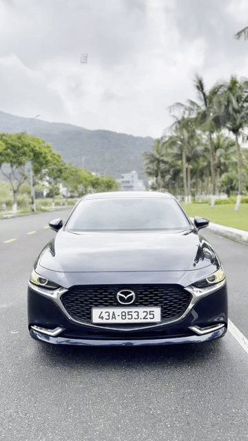 Mazda 3 2023 Luxury 17.000 km Xanh Canvasite. Mua bán Ô tô tại Quận Sơn Trà Đà Nẵng được đăng bởi Thành Đạt Auto hình 1