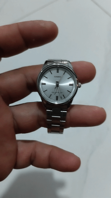 Đồng hồ Casio nữ kim loại 28mm. Mua bán Đồng hồ tại Thị xã Gò Công Tiền Giang được đăng bởi anh thanh tuấn hình 1