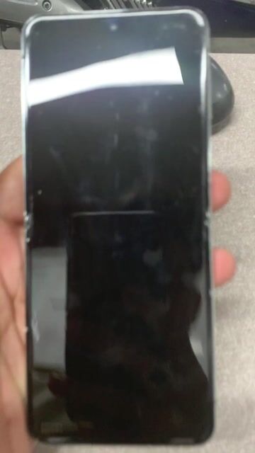 Samsung Z Flip 5 256GB Bạc. Mua bán Điện thoại tại Quận Phú Nhuận Tp Hồ Chí Minh được đăng bởi Tấn Dũng hình 1