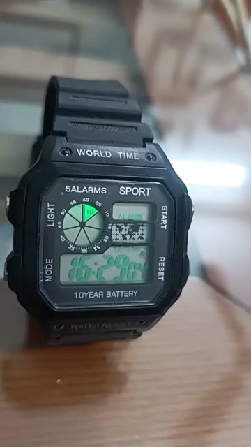 Đồng hồ Sport Nhựa Đen 10 năm. Mua bán Đồng hồ tại Quận Long Biên Hà Nội được đăng bởi Trần Lập hình 1