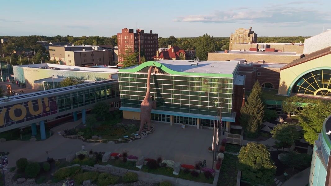 INDIANAPOLIS CHILDREN'S MUSEUM FERRIS WHEEL