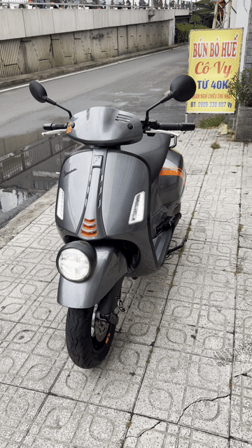 Piaggio Vespa GTV 300 HPE Xám. Mua bán Xe máy tại Quận 5 Tp Hồ Chí Minh được đăng bởi Vestan hình 1