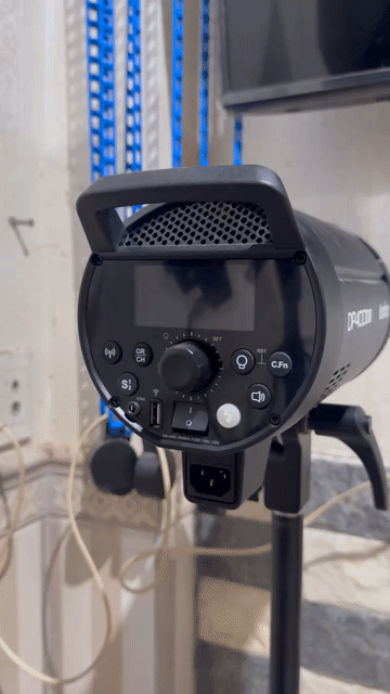 Đèn Flash Studio Godox DP400III-V Đen. Mua bán Máy ảnh, Máy quay tại Quận 4 Tp Hồ Chí Minh được đăng bởi Liêu Cát Thiên Di hình 1