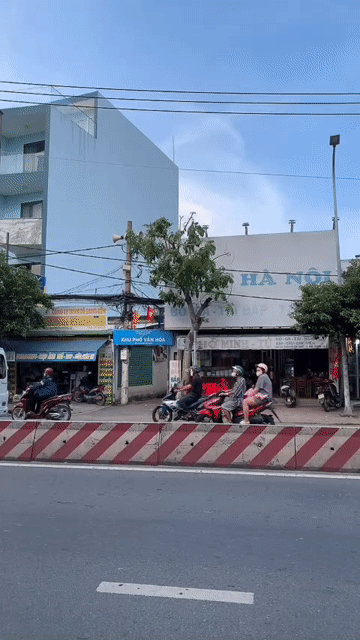 Mua bán Văn phòng, Mặt bằng kinh doanh Quận 7 Tp Hồ Chí Minh diện tích 129.8999 m² giá 25 tỷ
