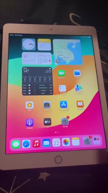 Apple iPad Gen 6 32GB Vàng. Mua bán Máy tính bảng tại Huyện Thanh Trì Hà Nội được đăng bởi Janh Hoang hình 1