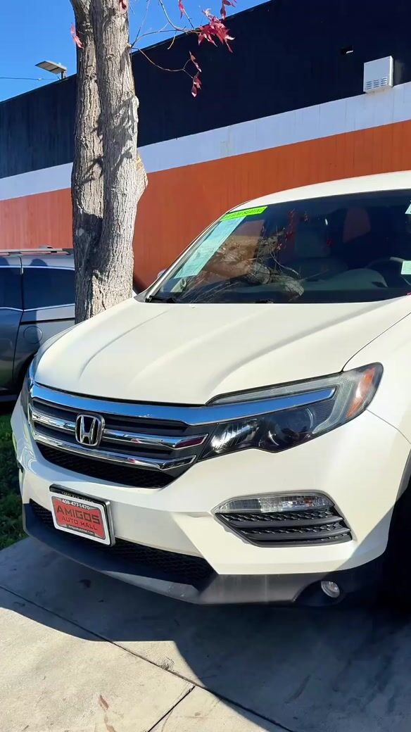 2017 Honda Pilot video thumbnail