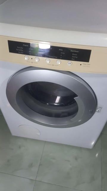Máy sấy Electrolux EDV7051 7kg. Mua bán Nội thất, đồ gia dụng khác tại Thành phố Thủ Đức Tp Hồ Chí Minh được đăng bởi Lữ kiến quốc hình 1