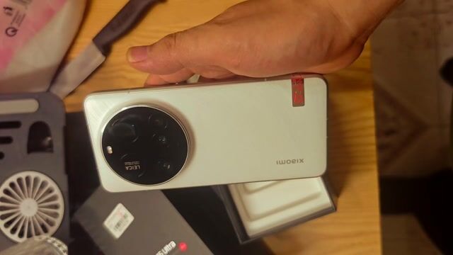 Xiaomi 15 Ultra 256GB Trắng. Mua bán Điện thoại tại Quận Cầu Giấy Hà Nội được đăng bởi Lê An hình 1