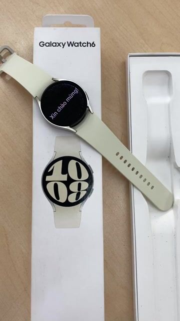 Samsung Galaxy Watch6 40mm Kem. Mua bán Thiết bị đeo thông minh tại Thành phố Thủ Dầu Một Bình Dương được đăng bởi Tuấn Khang hình 1