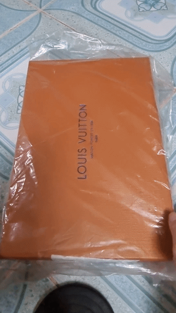 Túi xách Lệ Vi Nữ Da cao cấp Trắng. Mua bán Túi xách tại Quận 5 Tp Hồ Chí Minh được đăng bởi Ngọc Thuân  hình 1
