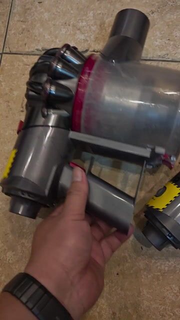 Máy hút bụi ko dây Dyson V7 + V8 =299k. Mua bán Thiết bị vệ sinh, nhà tắm tại Quận Ba Đình Hà Nội được đăng bởi Tuấn Anh hình 1