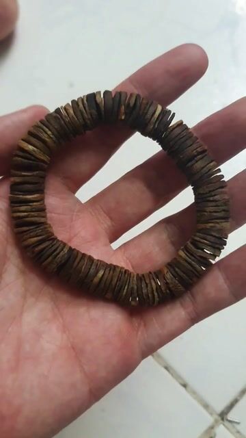 Vòng tay trầm hương tự nhiên chìm nước thơm vip. Mua bán Phụ kiện thời trang khác tại Quận 5 Tp Hồ Chí Minh được đăng bởi Nguyễn Văn Hiếu hình 1