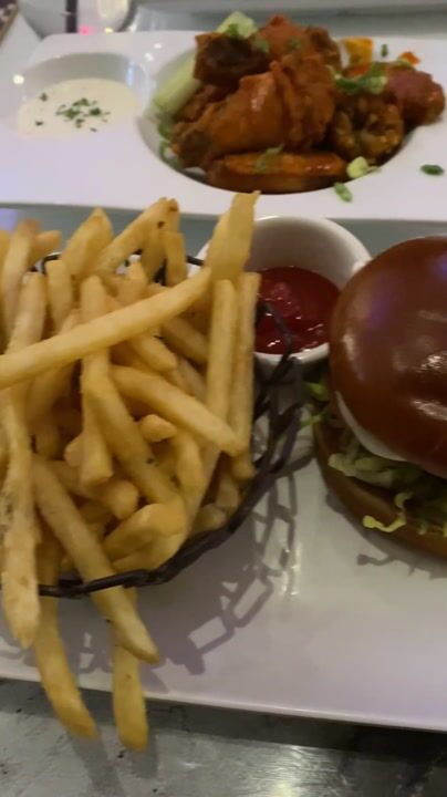 Sugar factory good place for food and drinks!!