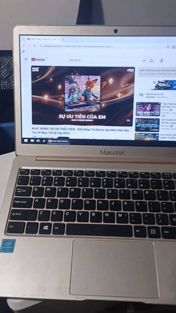 Masstel Laptop Vàng đồng Văn phòng học tập. Mua bán Laptop tại Thị xã Hương Thủy Thừa Thiên Huế được đăng bởi Không Tên hình 1