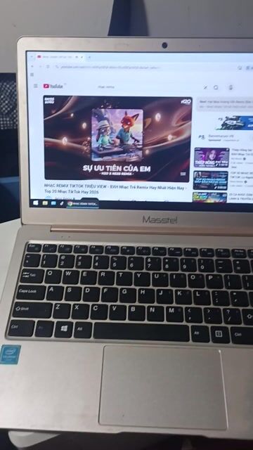 Masstel Laptop Vàng đồng Văn phòng học tập. Mua bán Laptop tại Thị xã Hương Thủy Thừa Thiên Huế được đăng bởi Không Tên hình 1