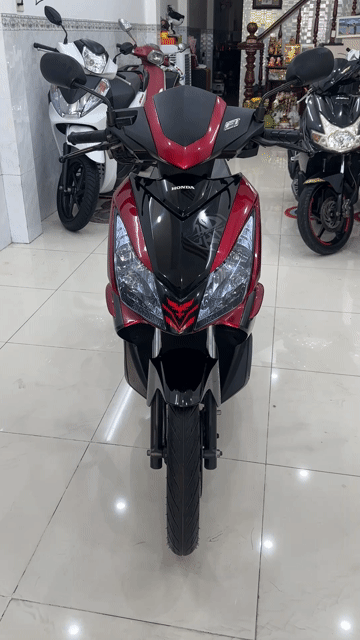 Honda Air Blade Fi ( NHẬP KHẨU THÁI ) BS: 65 CT. Mua bán Xe máy tại Quận Ninh Kiều Cần Thơ được đăng bởi CH XE MÁY 7 THÀNH hình 1