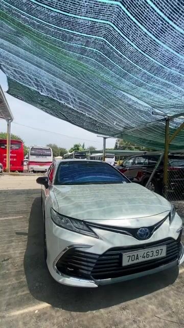 Toyota Camry 2023 xăng điện, như mới, đẳng cấp