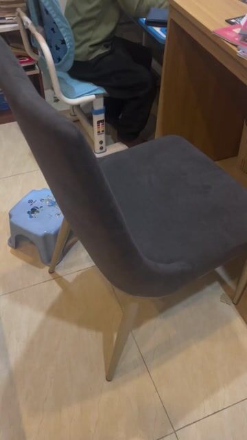 Ghế ăn Vải Xám Hiện đại. Mua bán Bàn ghế tại Thành phố Bắc Ninh Bắc Ninh được đăng bởi Vân Nguyễn hình 1