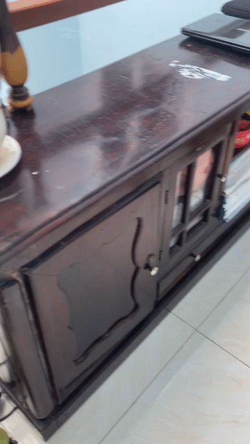 Tủ tivi Gỗ gõ Nâu chắc chắn. Mua bán Tủ, kệ gia đình tại Quận Cẩm Lệ Đà Nẵng được đăng bởi Lê Tuân  hình 1