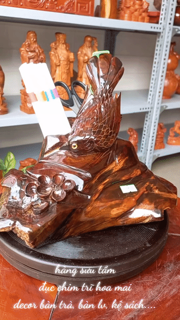 Tượng gỗ lũa chim trĩ ngắm hoa mai decor. Mua bán Đồ sưu tầm, đồ cổ tại Quận 12 Tp Hồ Chí Minh được đăng bởi Đồ Gỗ Quí Hằng hình 1