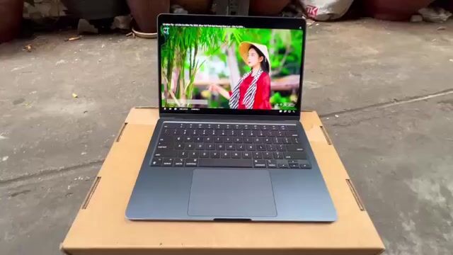  AIR M2 13.6' MIDNIGHT / 8GB / 256G / FULL SẠCH US. Mua bán Laptop tại Quận 3 Tp Hồ Chí Minh được đăng bởi Tèo hình 1