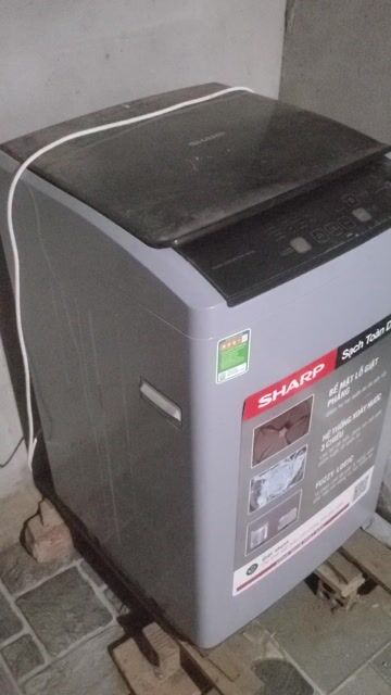 Máy giặt Sharp cửa trên. Mua bán Máy giặt tại Quận Ô Môn Cần Thơ được đăng bởi Nguyễn Văn Tú hình 1