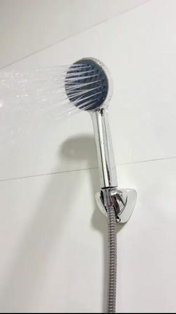 Bộ vòi sen Kim loại Bạc 1m5. Mua bán Thiết bị vệ sinh, nhà tắm tại Thành phố Bắc Ninh Bắc Ninh được đăng bởi Trọng hình 1