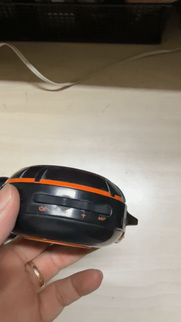 Loa Bluetooth JBL Wind. Mua bán Tivi, Âm thanh tại Quận 3 Tp Hồ Chí Minh được đăng bởi Nguyễn Thanh Triều hình 1