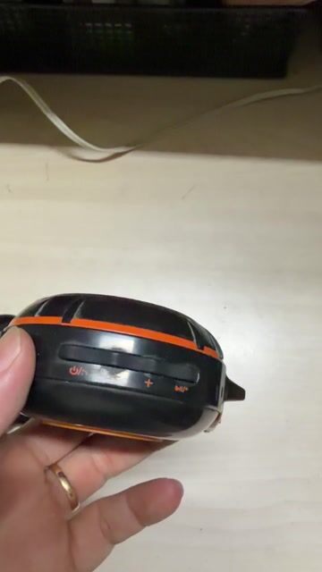 Loa Bluetooth JBL Wind. Mua bán Tivi, Âm thanh tại Quận 3 Tp Hồ Chí Minh được đăng bởi Nguyễn Thanh Triều hình 1