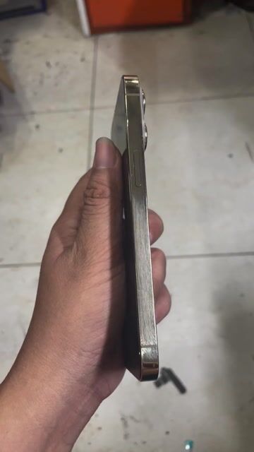 iPhone 13 Pro 256GB Vàng Đã sử dụng. Mua bán Điện thoại tại Quận 11 Tp Hồ Chí Minh được đăng bởi Nguyễn Tấn Hùng hình 1