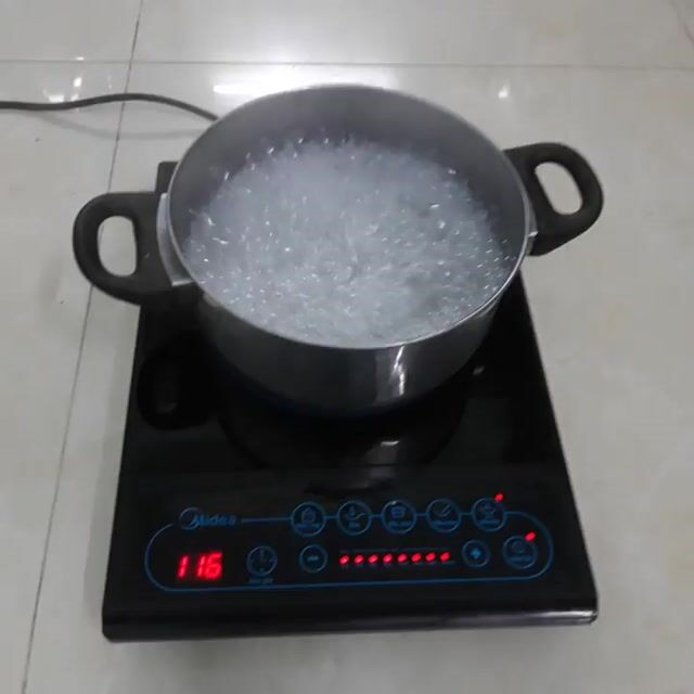 Bếp từ Midea MI-B2016DA mới zin 99% chính hãng . Mua bán Bếp, lò, đồ điện nhà bếp tại Quận Ba Đình Hà Nội được đăng bởi Anh Ngoc hình 1