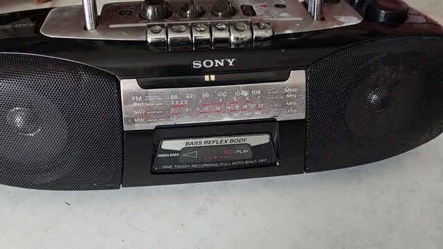 Đài cassette Sony CFS-B5S MKII. Mua bán Tivi, Âm thanh tại Huyện Bình Chánh Tp Hồ Chí Minh được đăng bởi Le va loa amply bãi hình 1