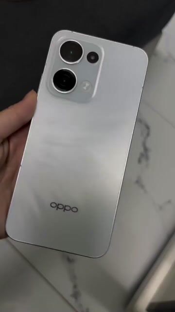 Oppo Reno 13 5G 12GB/256GB Bạc chuẩn màn zin đẹp. Mua bán Điện thoại tại Quận 12 Tp Hồ Chí Minh được đăng bởi Linh Mobile Giá Tốt  hình 1
