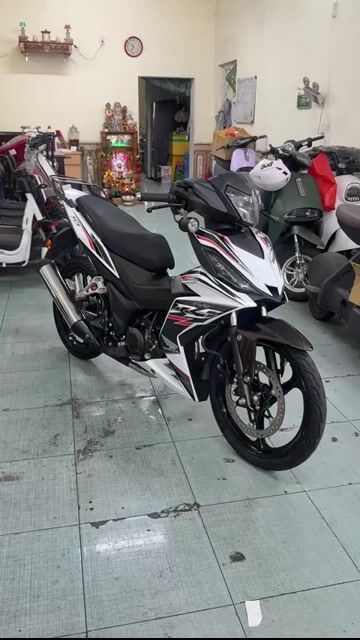 Winer v1 2018 kiểng cực đẹp  Máy zin chất cực ngon. Mua bán Xe máy tại Quận Liên Chiểu Đà Nẵng được đăng bởi Thành Đại   hình 1