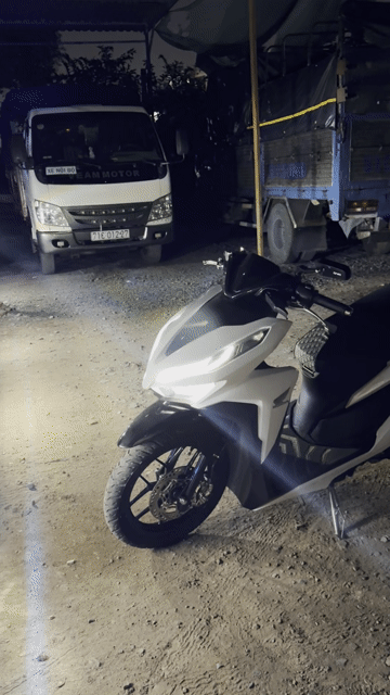 Honda Vario 125 Trắng. Mua bán Xe máy tại Quận 6 Tp Hồ Chí Minh được đăng bởi Nguyen Tan Phu hình 1