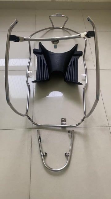 Bộ khung inox/thảm lót chân Vespa Sprint/Premivera. Mua bán Phụ tùng xe tại Quận 8 Tp Hồ Chí Minh được đăng bởi Robin Hood hình 1