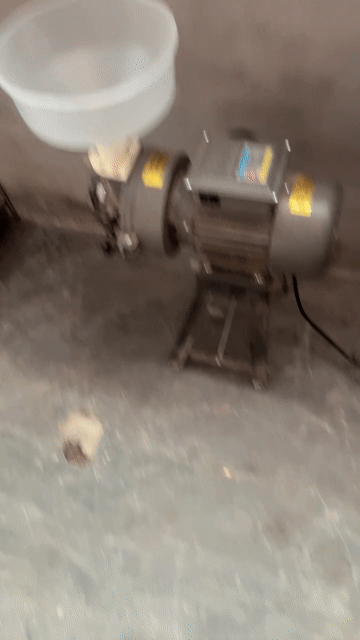 Máy xay bột Vạn Quân Xám. Mua bán Bếp, lò, đồ điện nhà bếp tại Quận Kiến An Hải Phòng được đăng bởi nguyễn duy thuần hình 1