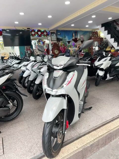 SH 160i ABS + HSTC 9/2024 Xám XM BSTP Chính Chủ. Mua bán Xe máy tại Quận Gò Vấp Tp Hồ Chí Minh được đăng bởi Ngô Hà hình 1